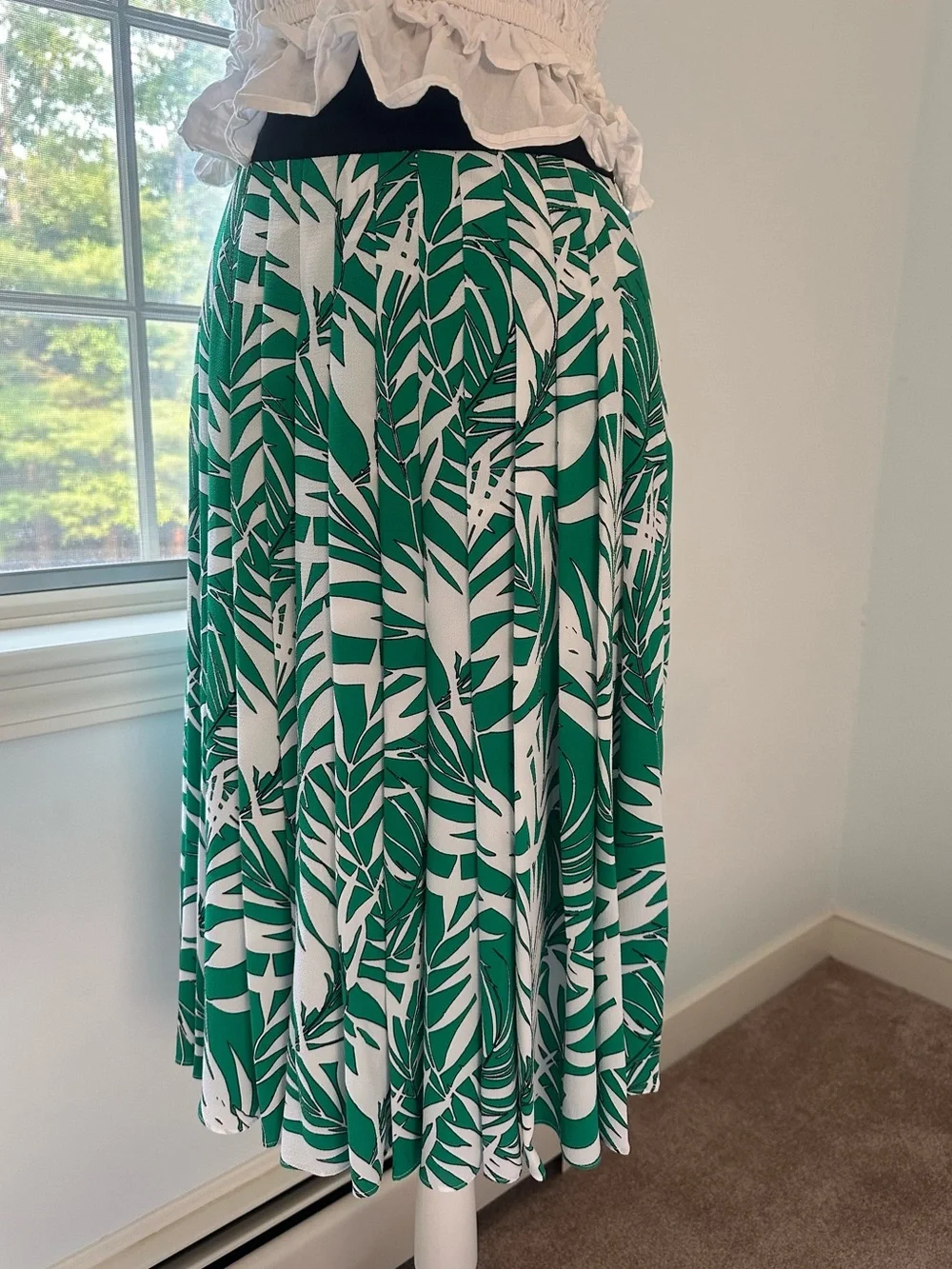 Talbots Resortwear Tropical Palm Leaf Pleated Midi Skirt Green White Size 2